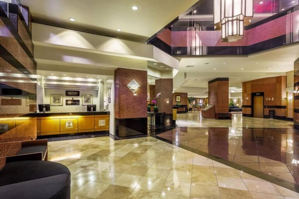Condotel With Free Parking Wifi Central Ac Гонолулу Екстер'єр фото