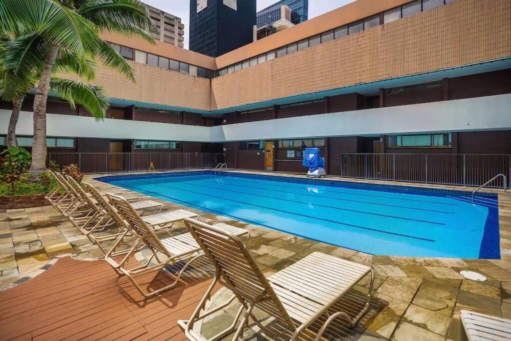 Condotel With Free Parking Wifi Central Ac Гонолулу Екстер'єр фото